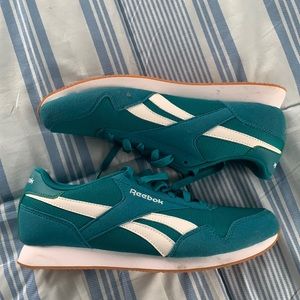 Women’s Reebok sneakers